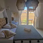 Della Apartments