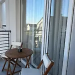 Apartment Gold Shine