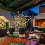 Stone Holiday House Zara With Jacuzzi
