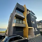 Luxury Apartment Amber - With Jacuzzi