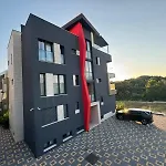 Luxury Apartment Aquamarine