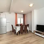 Amazing Apartment In Biograd Na Moru With Wifi