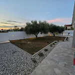 Vila Jela Policnik