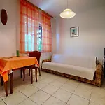 Apartments Malo Lago