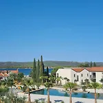 Holiday Apartments Fantina