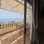 Apartmani Tolj