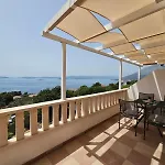 Apartmani Tolj