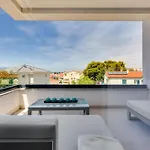 Spacious Two Bedroom Apartment With Roof Terrace, Borik