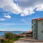 Apartments Vista