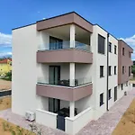Apartments By The Sea Privlaka, Zadar - 23479