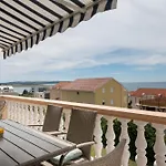 Apartment Povljana 224B