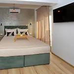 Apartments Royal Holiday