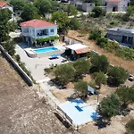 Country House Korlat