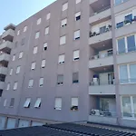 Rosa Apartment
