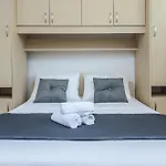 Merita Apartments With Pool