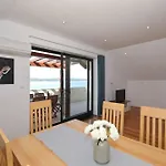 Penthouse Mit Balkon Fuer Fuenf Personen
