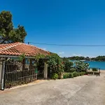 Wohnung Mit Terrasse, Grill, Garten Und Meerblick
