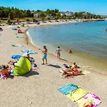 Family Friendly Apartments With A Swimming Pool Vir - Lozice, Vir - 13569