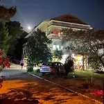 Villa Rosmarin - Family Friendly, Beachfront