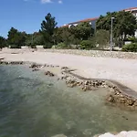 Cozy Seaside Family Apartment Iris In Mandre
