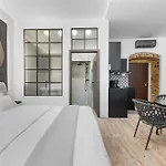 Apartments Kalelarga I Sveti Lovre