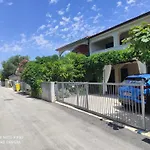 Apartment House Vir-To-All