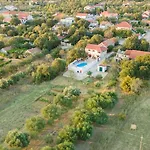 The Grandfather'S Courtyard Villa With Heated Pool