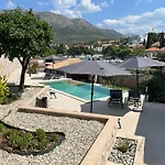 Apartments Kralj Ana