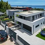 Vila Maslina