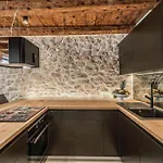 Pet Friendly Home In Poljaci With Kitchen