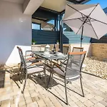 Ferienhaus Genster - Holiday Home Mirna Vir Kroatien