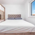 2 Bedroom Lovely Apartment In Zadar