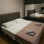 Frenchie Suite