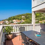 Kate'S Perfect Family Villa In Elaphiti