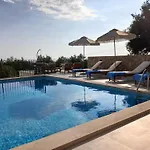 Beautiful New 3-Bedroom House, Near Cavtat,Parking