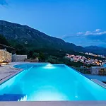 Apartments Villa Arcadia - Studio Apartment With Hot Tub