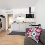 Apartments Bari - 140 M From Beach