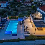 Villa Lara Vrana