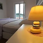 Apartments Nodilo - Comfort One Bedroom Apartment With Balcony And Sea View Apt 3