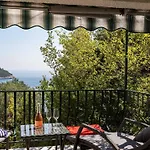 Apartment Dubo - One Bedroom Apartment With Balcony