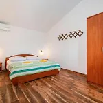 3 Bedroom Gorgeous Apartment In Seline