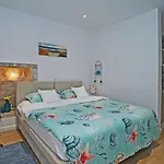L & L Old Town Apartments - Studio Apartment