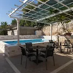 Guest House Kusalo- Studio Apartment With Patio Studio 1