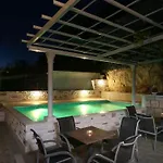 Guest House Kusalo- Studio Apartment With Patio Studio 1