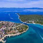 Apartments Lilly - Two Bedroom Apartment With Sea View And Terrace