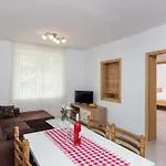 Villa Celenca - Two Bedroom Apartment With Terrace And Pool View - A1