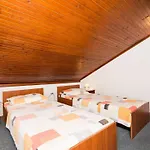 Apartment Sr - Two-Bedroom Apartment With Balcony And Sea View