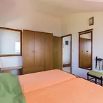 Apartments Kisic - Two-Bedroom Apartment With Balcony And Sea View Potkrovlje