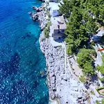 Apartments Plavac Mali