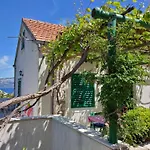Guest House Hazdovac - Two Bedroom Apartment With Terrace And Sea View
